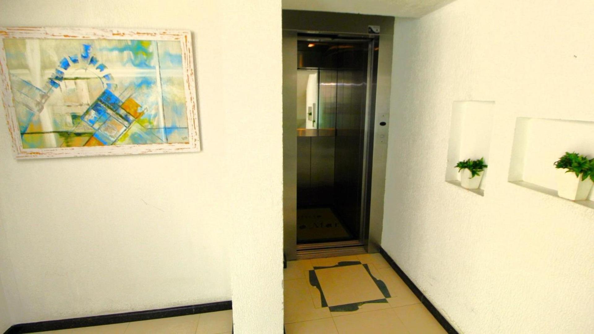 בומבינאס 1006 - Apartamento Com Vista Para O Mar מראה חיצוני תמונה